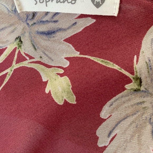 Soprano Cold Shoulder Floral Blouse (size M) - Picture 4 of 6